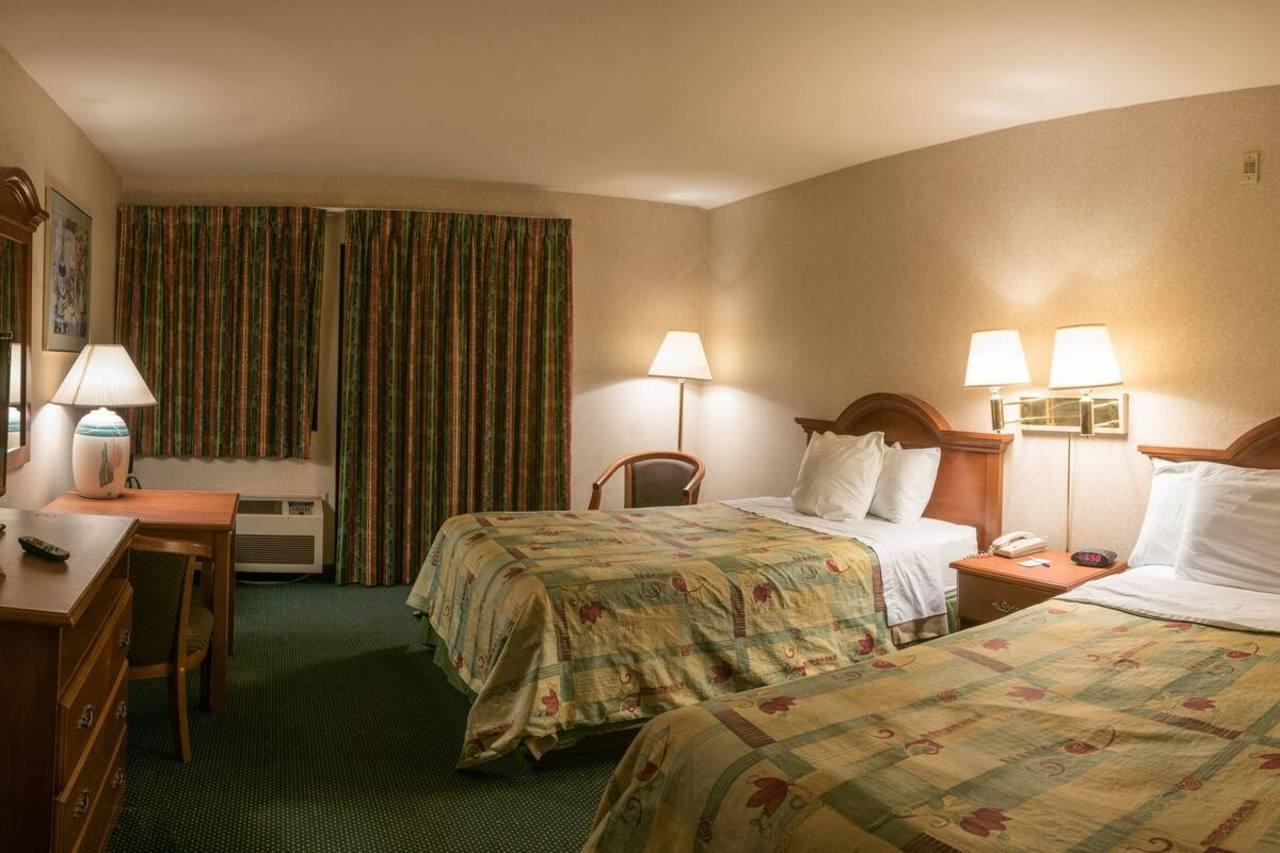 San Bernandino Inn & Suites Σαν Μπερναρντίνο Εξωτερικό φωτογραφία