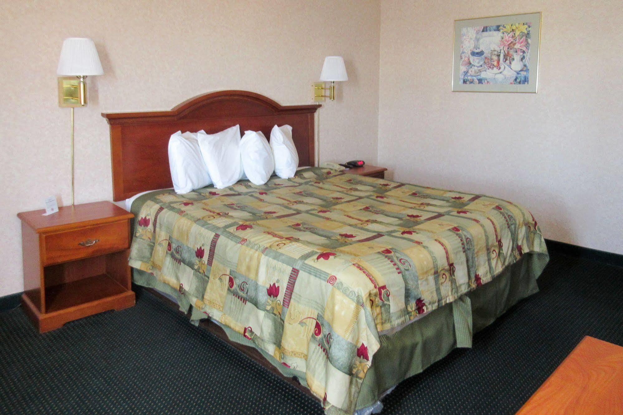 San Bernandino Inn & Suites Σαν Μπερναρντίνο Εξωτερικό φωτογραφία