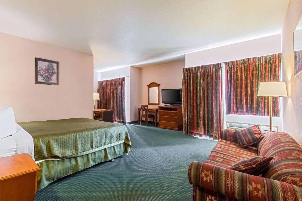 San Bernandino Inn & Suites Σαν Μπερναρντίνο Εξωτερικό φωτογραφία