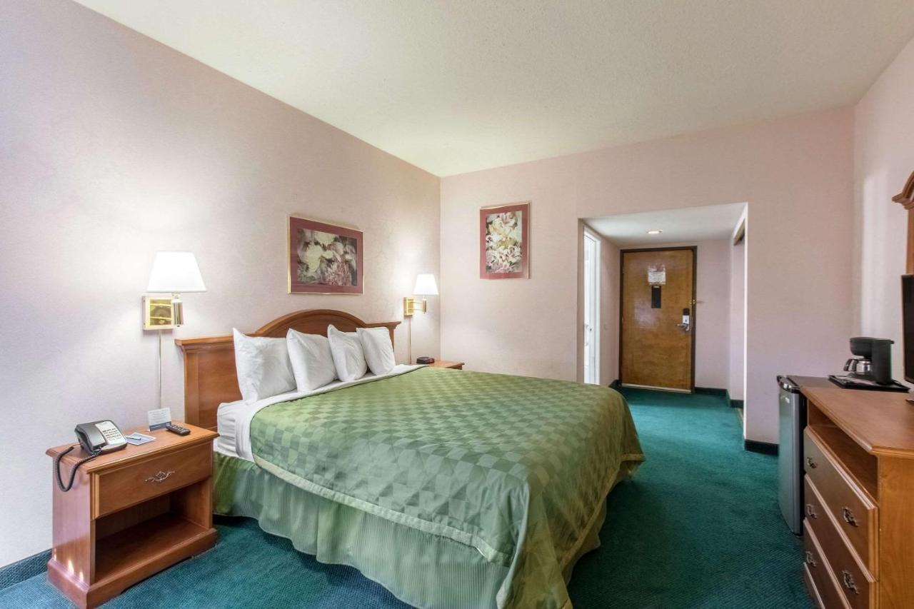San Bernandino Inn & Suites Σαν Μπερναρντίνο Εξωτερικό φωτογραφία