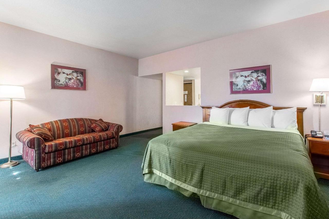 San Bernandino Inn & Suites Σαν Μπερναρντίνο Εξωτερικό φωτογραφία